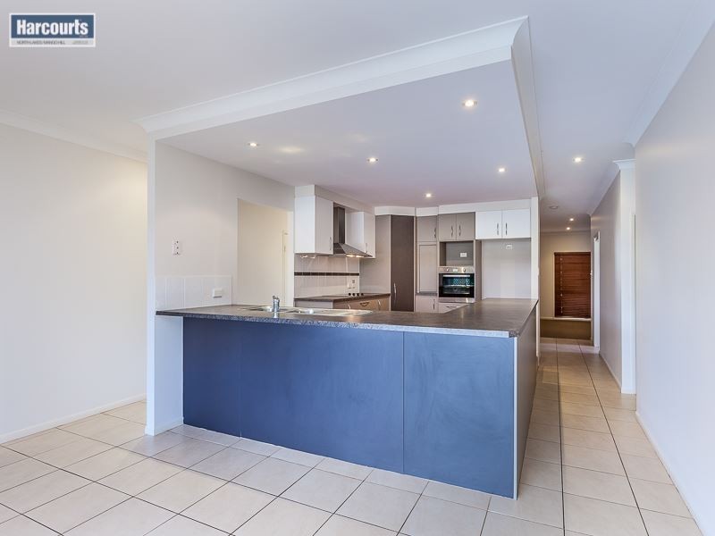 15 Turnstone Circuit, North Lakes QLD 4509