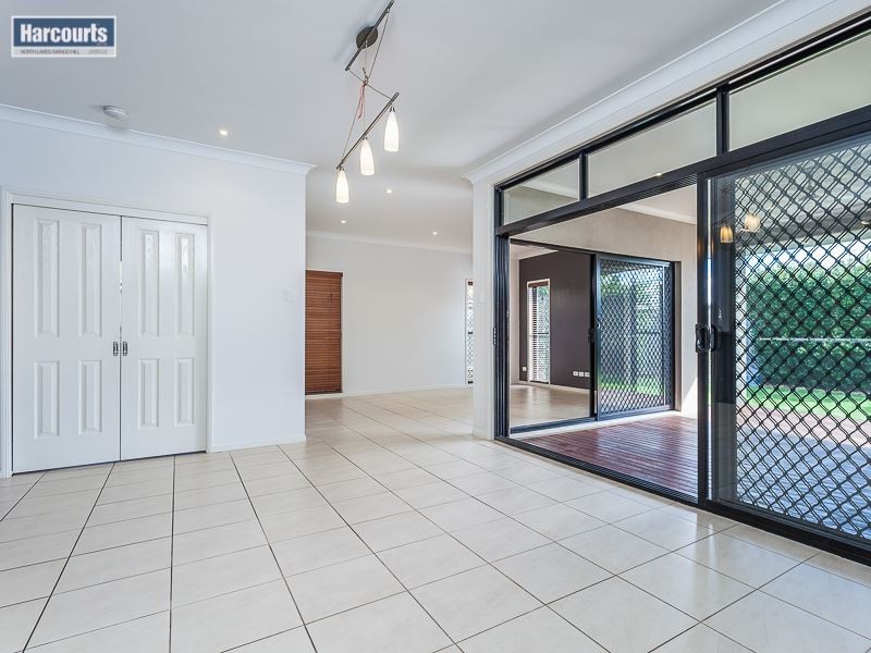 15 Turnstone Circuit, North Lakes QLD 4509