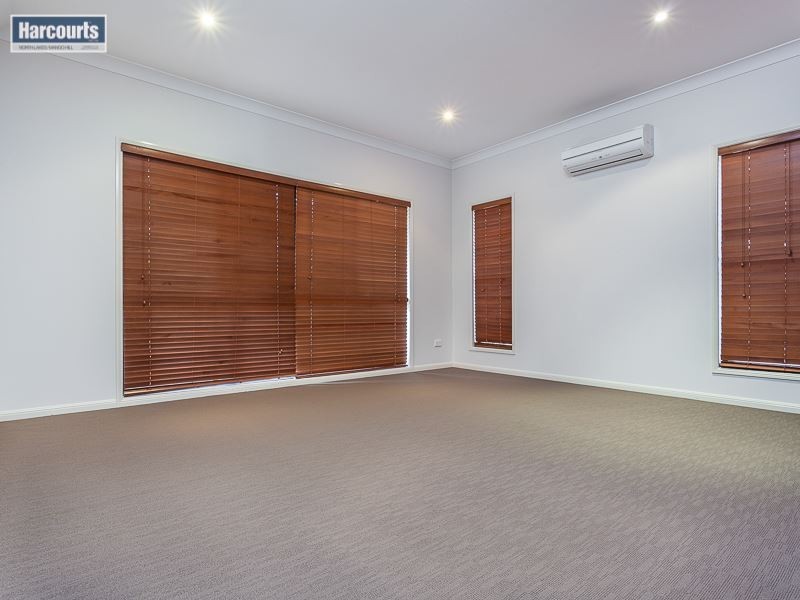 15 Turnstone Circuit, North Lakes QLD 4509