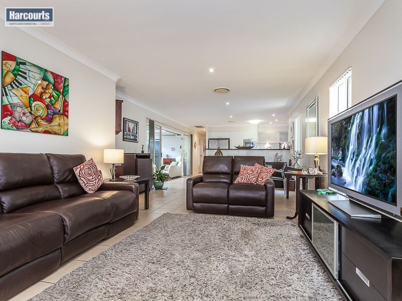 5 Wyperfield Court, North Lakes QLD 4509