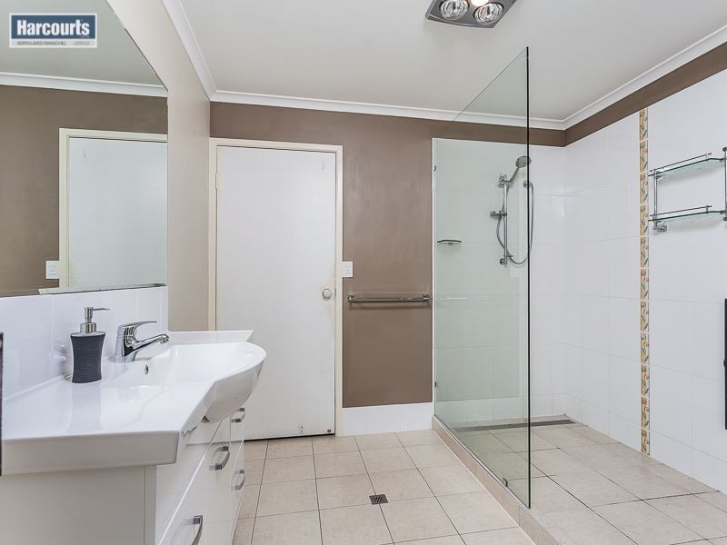 30 Sunbird Court, Moorina QLD 4506