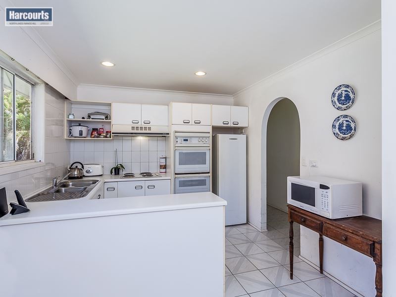30 Sunbird Court, Moorina QLD 4506