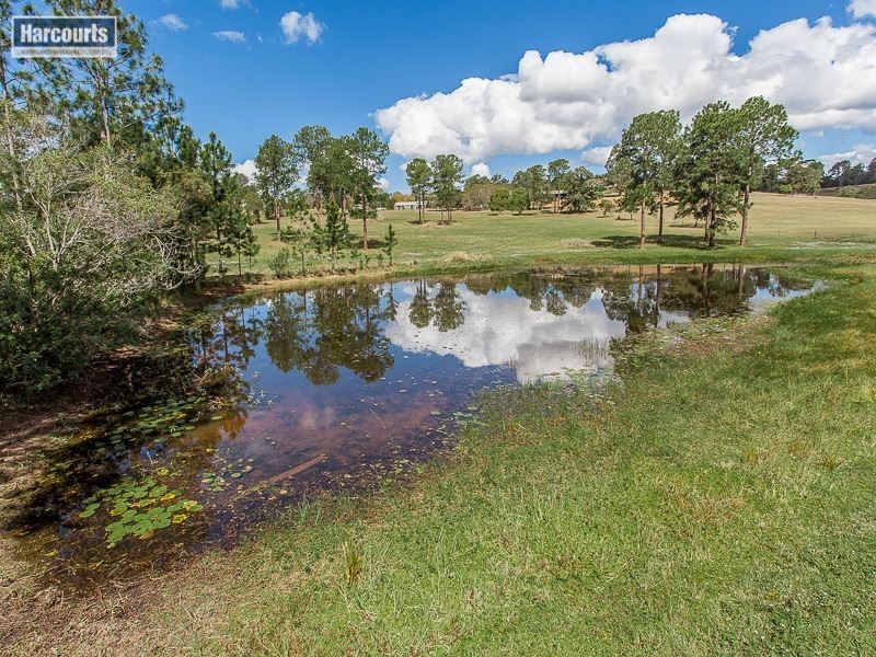 30 Sunbird Court, Moorina QLD 4506