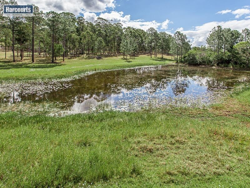 30 Sunbird Court, Moorina QLD 4506