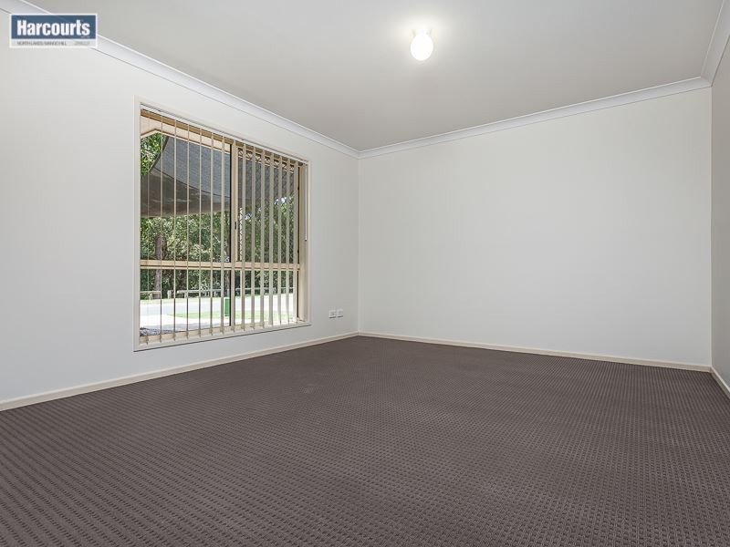 22 Cambridge Crescent, Fitzgibbon QLD 4018