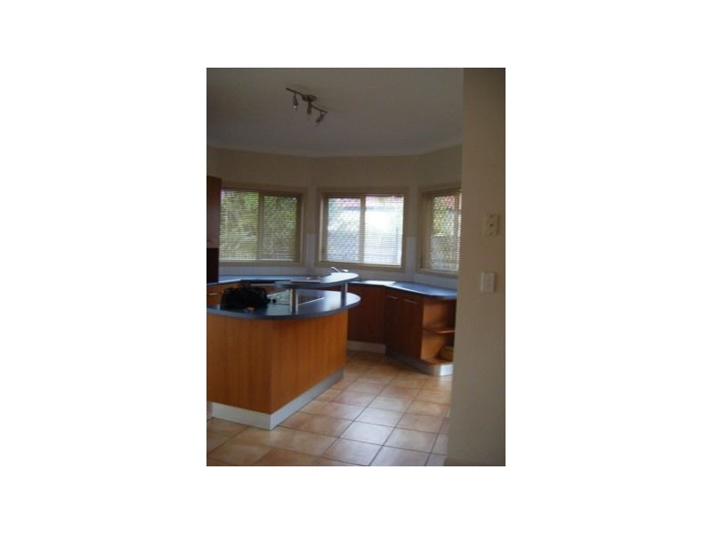 10 Heathcote Avenue, North Lakes QLD 4509