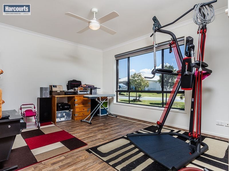 9 Dickson Crescent, North Lakes QLD 4509