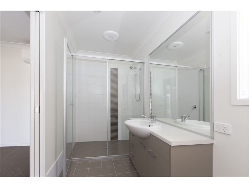 25 Kinsellas Road West, Mango Hill QLD 4509