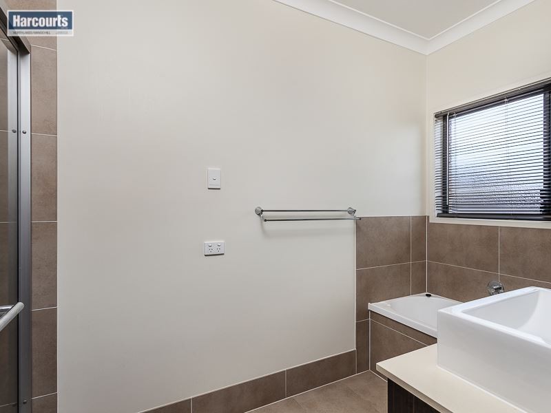 30 Cowen Terrace, North Lakes QLD 4509