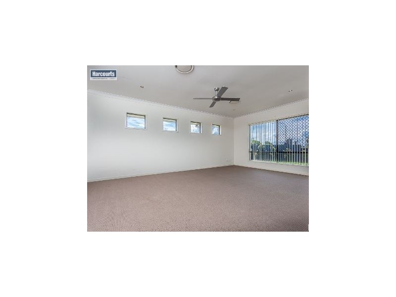 34 Severn Crescent, North Lakes QLD 4509