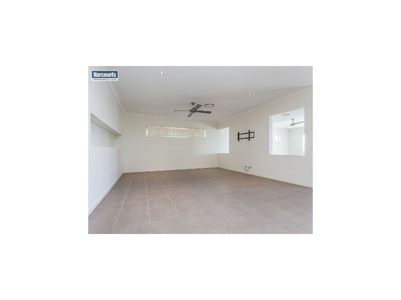 34 Severn Crescent, North Lakes QLD 4509