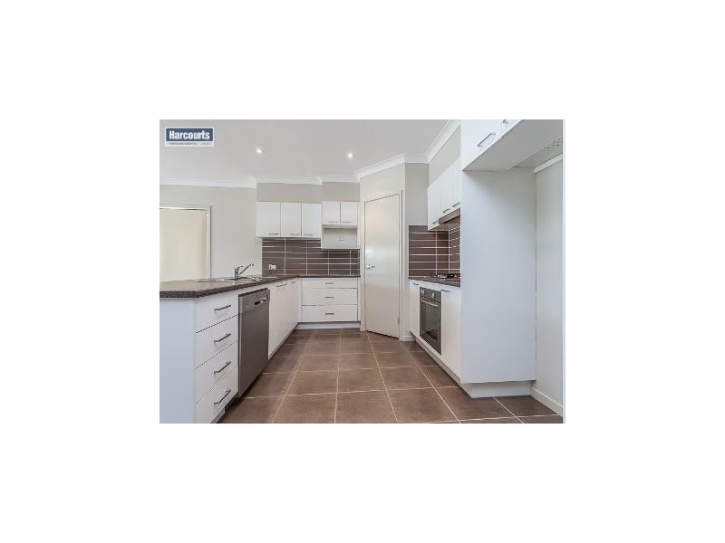 17 Riviera Cresent, North Lakes QLD 4509