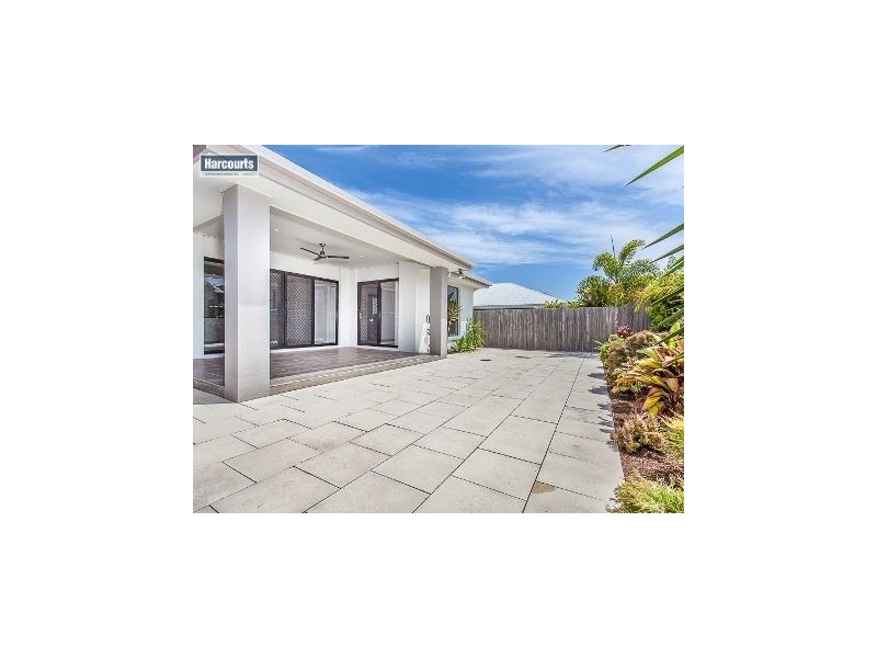 17 Riviera Cresent, North Lakes QLD 4509