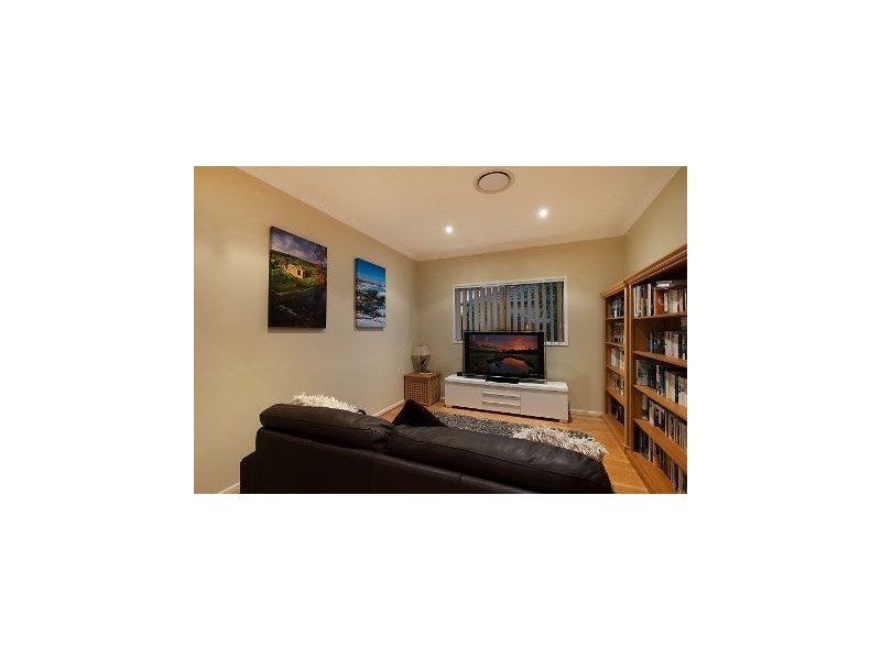 8 Dunnart Street, North Lakes QLD 4509