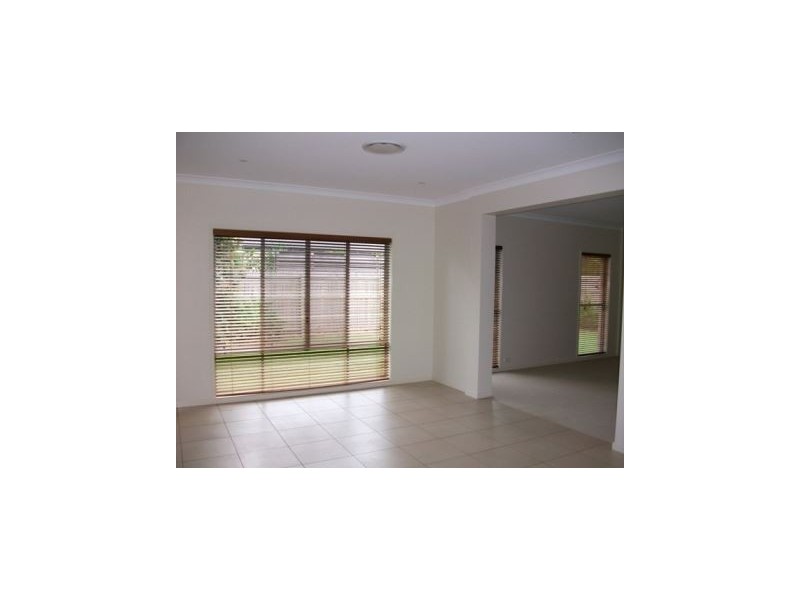 3 Grebe Circuit, North Lakes QLD 4509