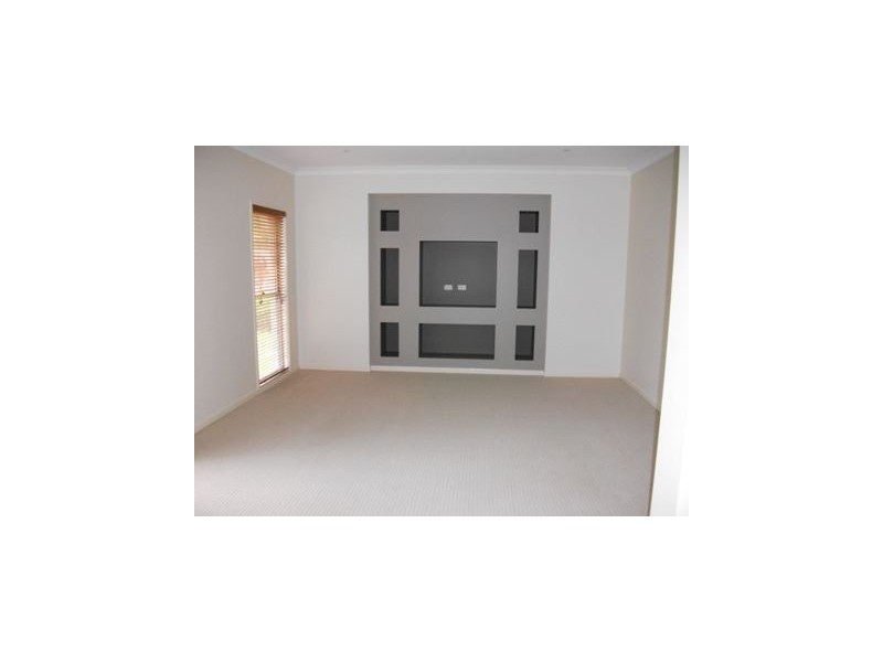 3 Grebe Circuit, North Lakes QLD 4509