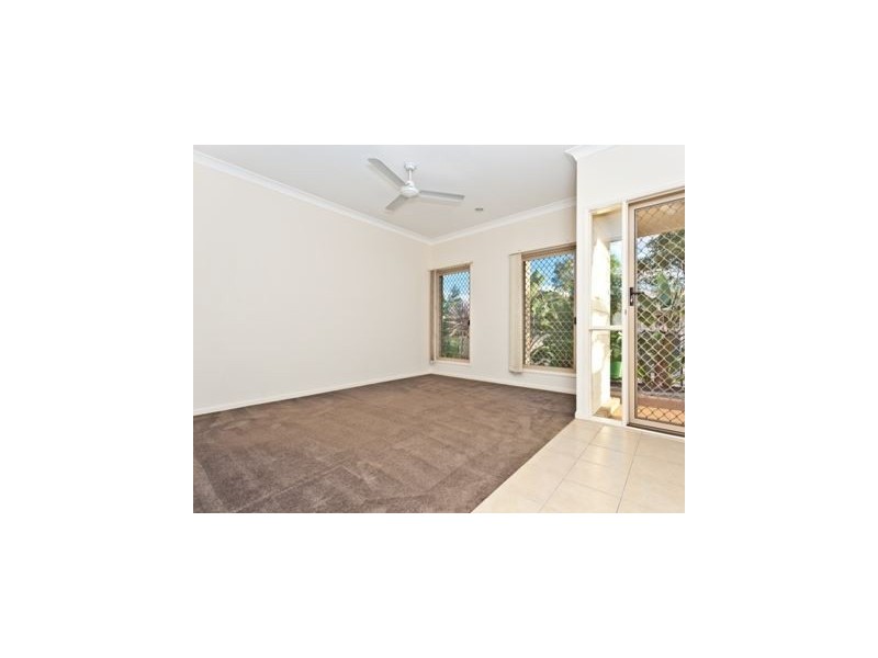 25 Planigale Crescent, North Lakes QLD 4509