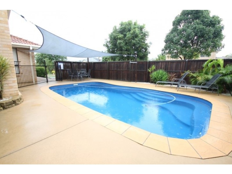 12 Finnegan Drive, North Lakes QLD 4509