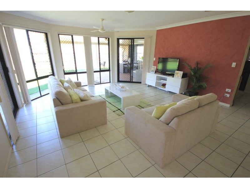 12 Finnegan Drive, North Lakes QLD 4509