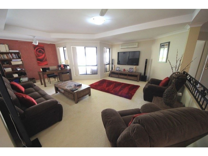 12 Finnegan Drive, North Lakes QLD 4509