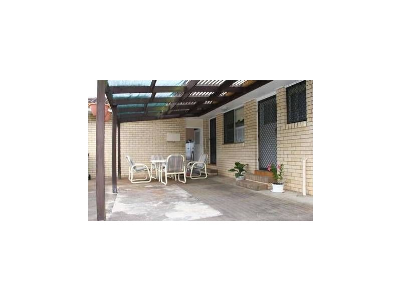 3 Farm Court, Redcliffe QLD 4020