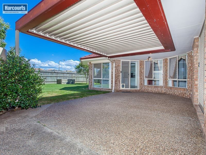 8 Whitfield Crescent, North Lakes QLD 4509