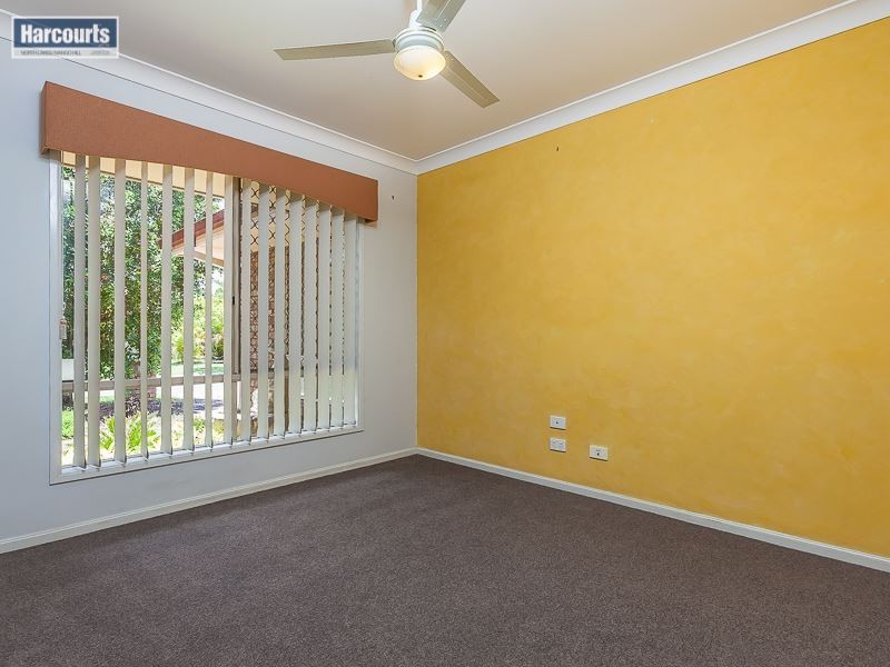 8 Whitfield Crescent, North Lakes QLD 4509