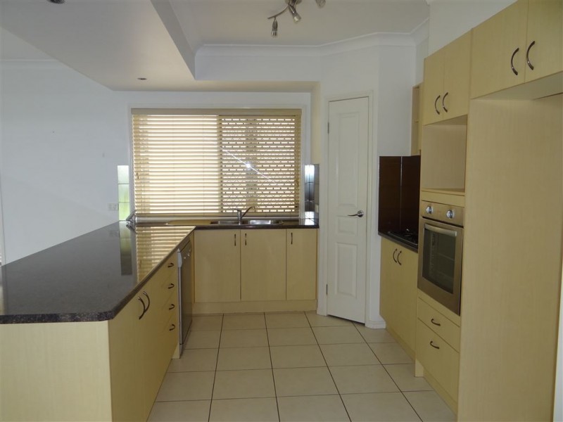 26 Grebe Circuit, North Lakes QLD 4509