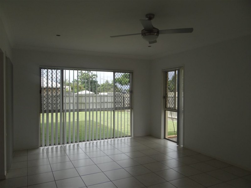 26 Grebe Circuit, North Lakes QLD 4509