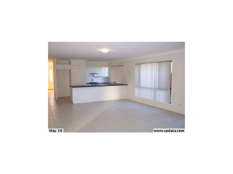 19 Dotterel Crescent, North Lakes QLD 4509