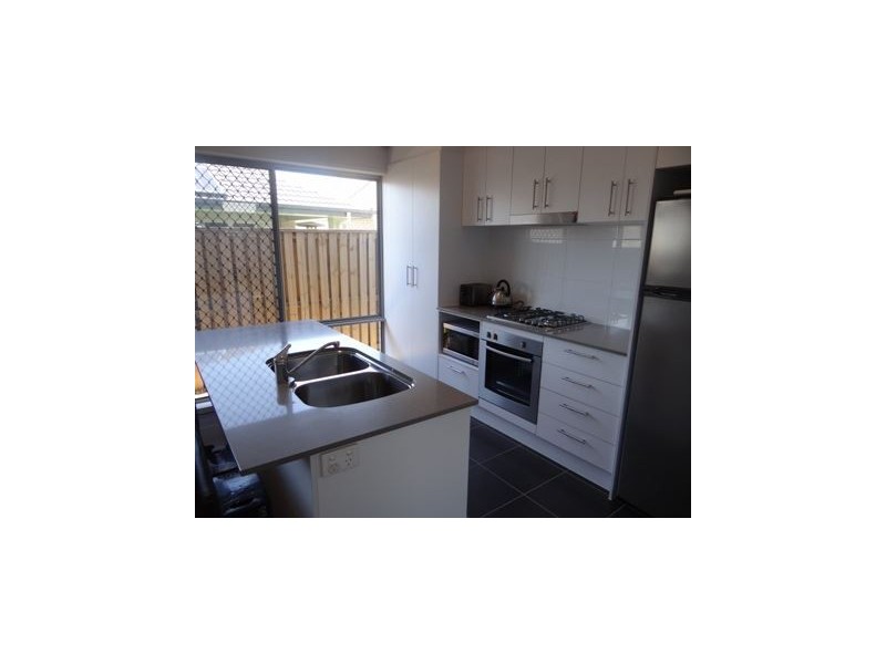 3 Fairy Wren Circuit, Dakabin QLD 4503