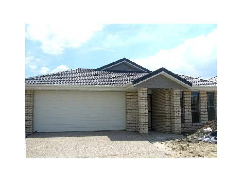 34 Langham Crescent, North Lakes QLD 4509