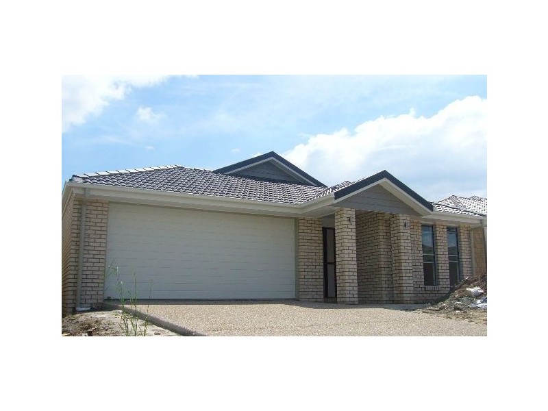 34 Langham Crescent, North Lakes QLD 4509