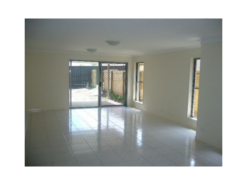 34 Langham Crescent, North Lakes QLD 4509