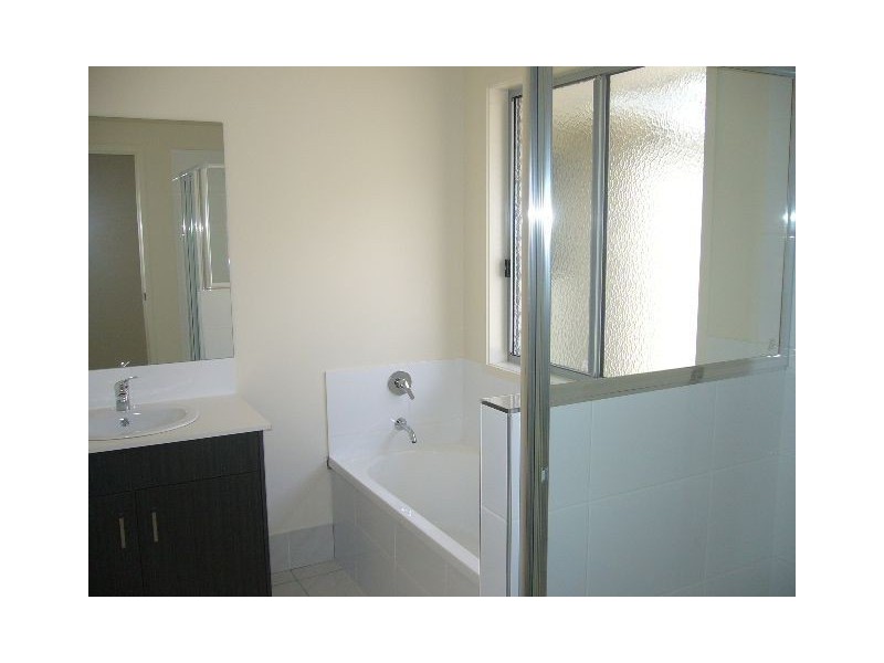 34 Langham Crescent, North Lakes QLD 4509