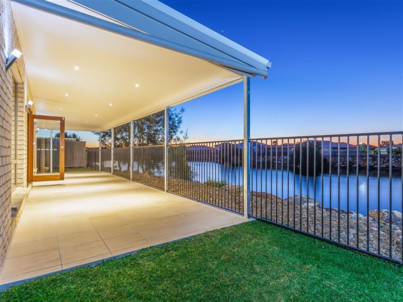 10 Coffey Court, Beachmere QLD 4510