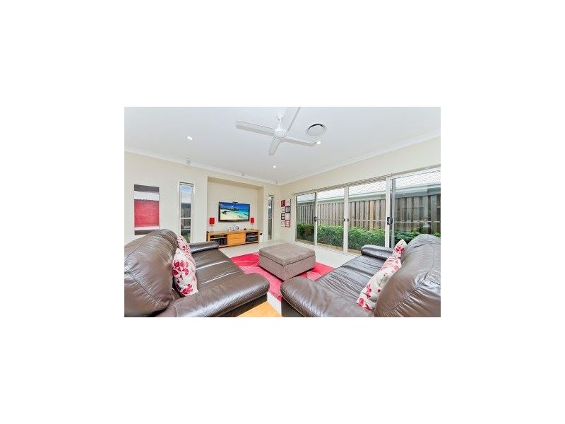 12 Elkhorn Court, North Lakes QLD 4509