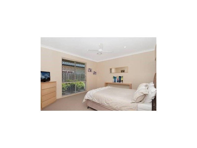 12 Elkhorn Court, North Lakes QLD 4509
