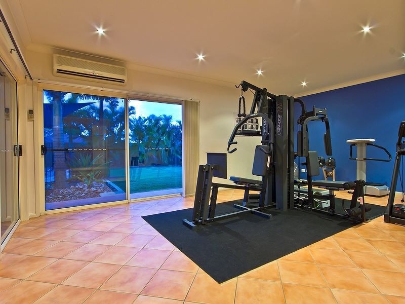 33 Chilton Crescent, North Lakes QLD 4509