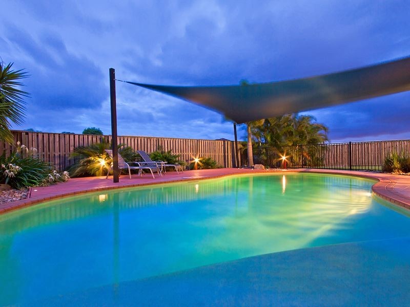 33 Chilton Crescent, North Lakes QLD 4509