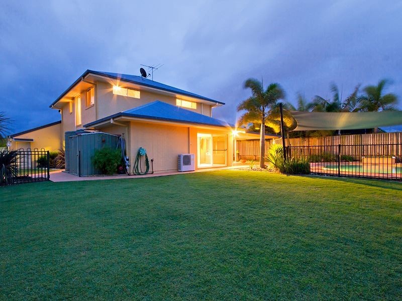 33 Chilton Crescent, North Lakes QLD 4509