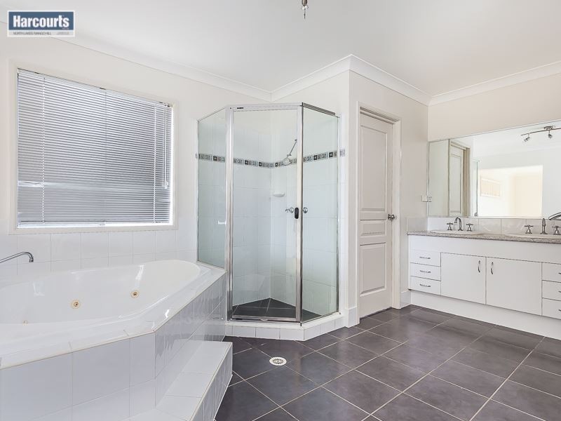 22 Amity Drive, Rothwell QLD 4022