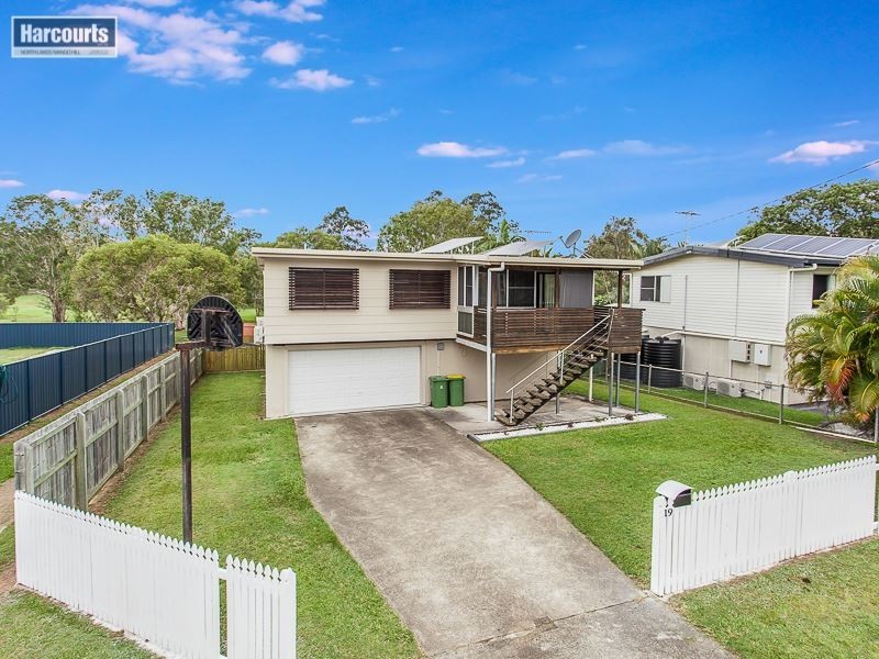 19 Penson Court, Kallangur QLD 4503