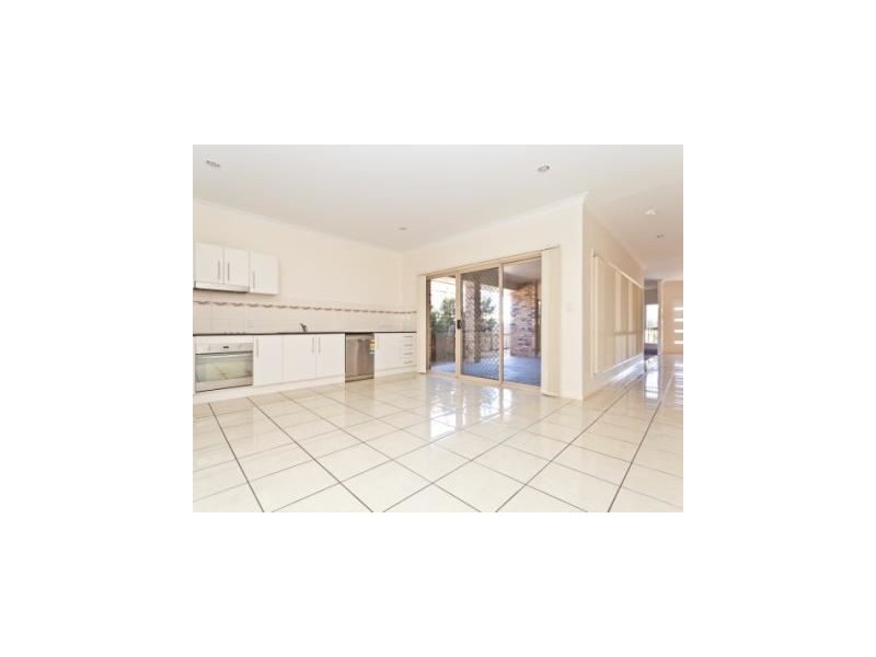 7 Possum Parade, North Lakes QLD 4509