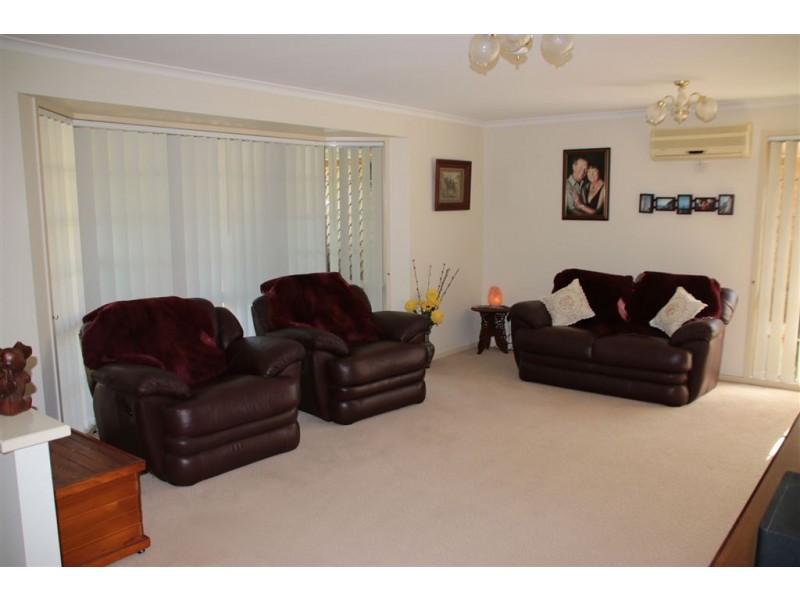 7 Glenbrae Court, Petrie QLD 4502