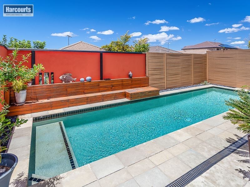 6 Forrestal Circuit, North Lakes QLD 4509