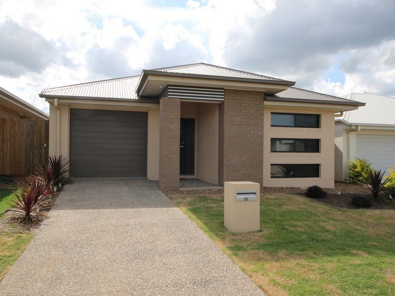 38 Manhattan Crescent, North Lakes QLD 4509