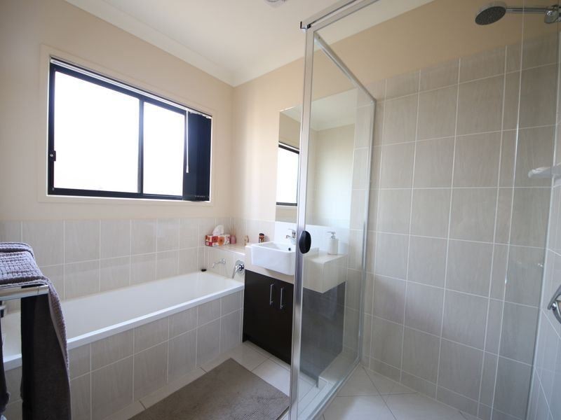 38 Manhattan Crescent, North Lakes QLD 4509