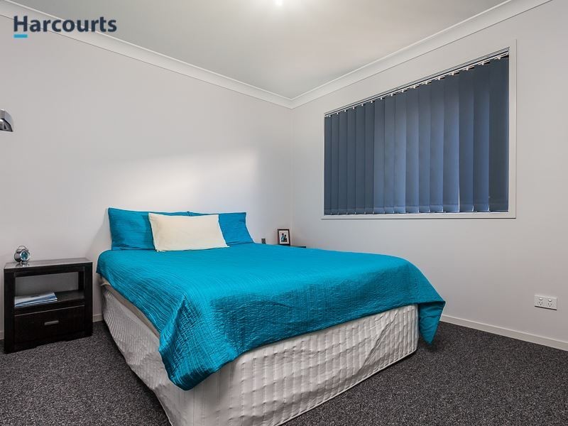 15 Moonie Crescent, North Lakes QLD 4509