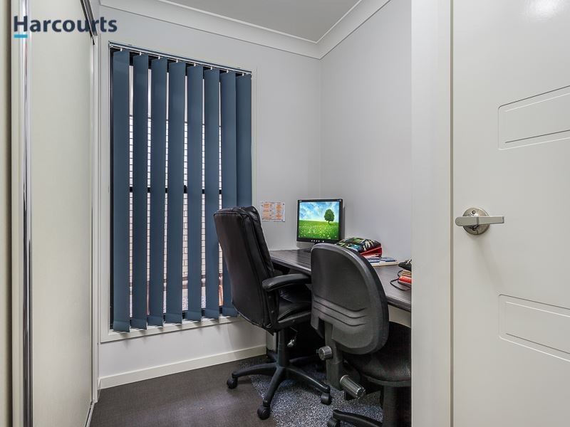 15 Moonie Crescent, North Lakes QLD 4509